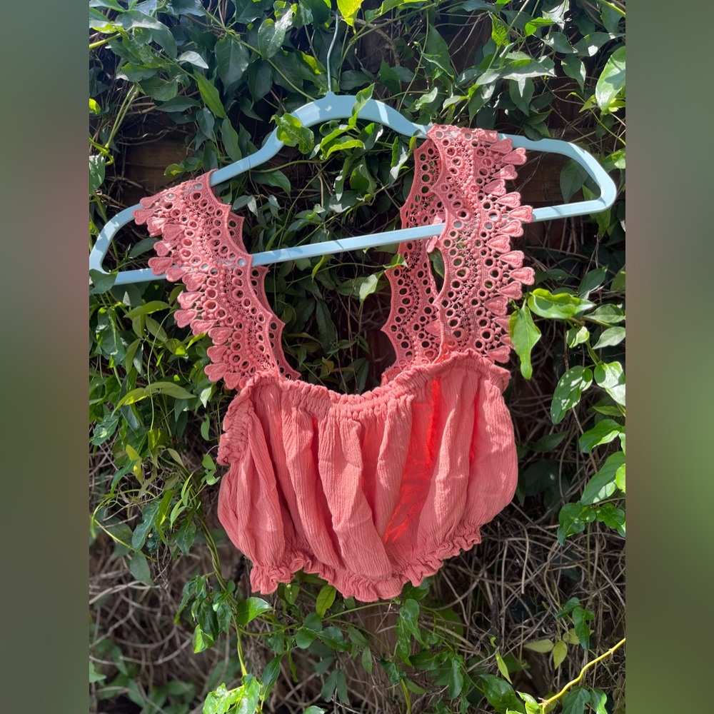 Lace crop top
